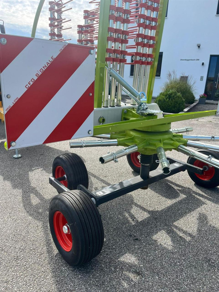 CLAAS Liner 370 Tandem / NEU und UNBENUTZT / Baujahr 202 - لمّامَة القش: صور 5 CLAAS Liner 370 Tandem / NEU und UNBENUTZT / Baujahr 202 - لمّامَة القش: صور 5