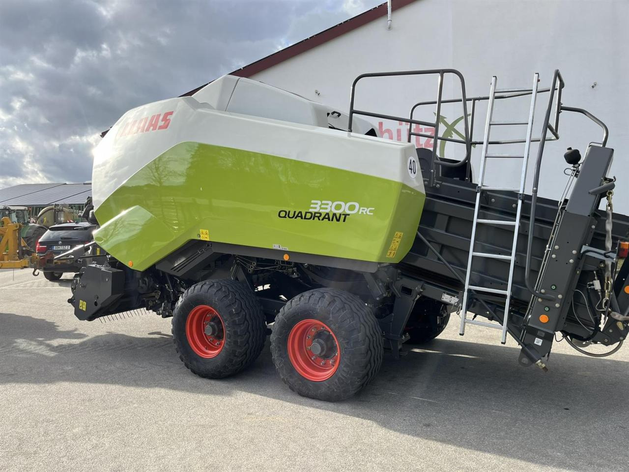 CLAAS Quadrant 3300 RC, Baujahr 2016, ca. 16.500 Ballen - مكبس البالات المستطيله: صور 2 CLAAS Quadrant 3300 RC, Baujahr 2016, ca. 16.500 Ballen - مكبس البالات المستطيله: صور 2
