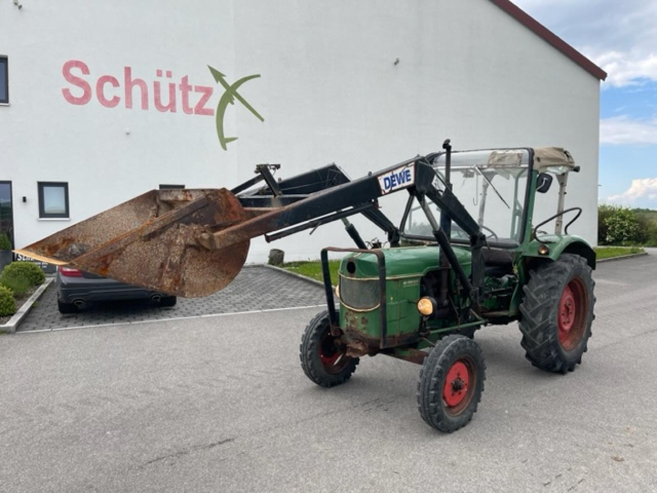 Deutz-Fahr D 4005 mit Frontlader - جرار: صور 2 Deutz-Fahr D 4005 mit Frontlader - جرار: صور 2