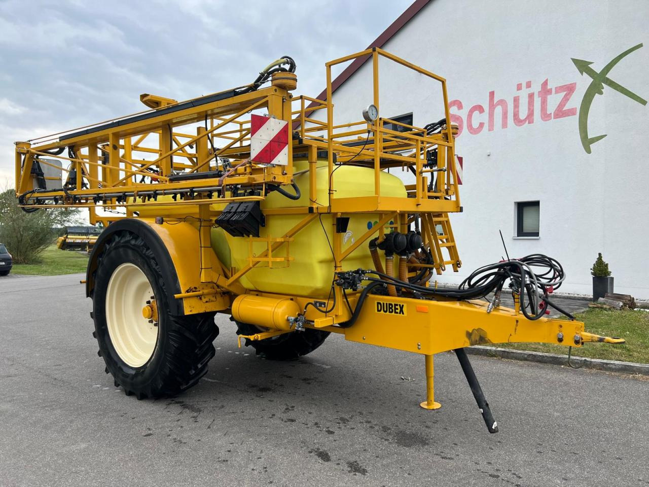 Dubex Vector mit 3.200 Liter Tankvolumen, 27m, Müller Tank Control, Müller Spray Control S - آلة الرش المقطورة: صور 2 Dubex Vector mit 3.200 Liter Tankvolumen, 27m, Müller Tank Control, Müller Spray Control S - آلة الرش المقطورة: صور 2