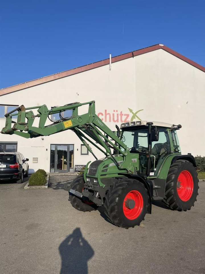 Fendt 309 Ci mit Frontlader, FKH, DL, Klima, 8250Bh, Baujahr 2005 - جرار: صور 1 Fendt 309 Ci mit Frontlader, FKH, DL, Klima, 8250Bh, Baujahr 2005 - جرار: صور 1