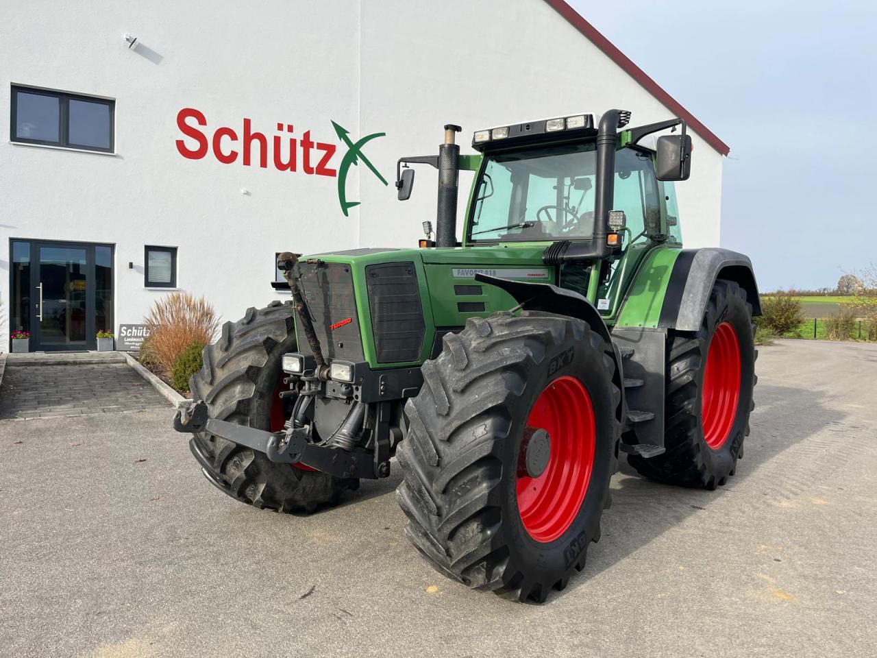 Fendt Favorit 818 Turboshift - جرار: صور 1 Fendt Favorit 818 Turboshift - جرار: صور 1