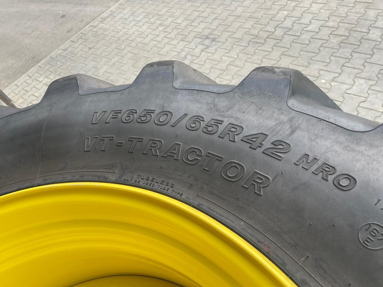 جرار John Deere 6R250 Kompletträder 650/65 R42, Bridgestone, aus 2019: صور 7