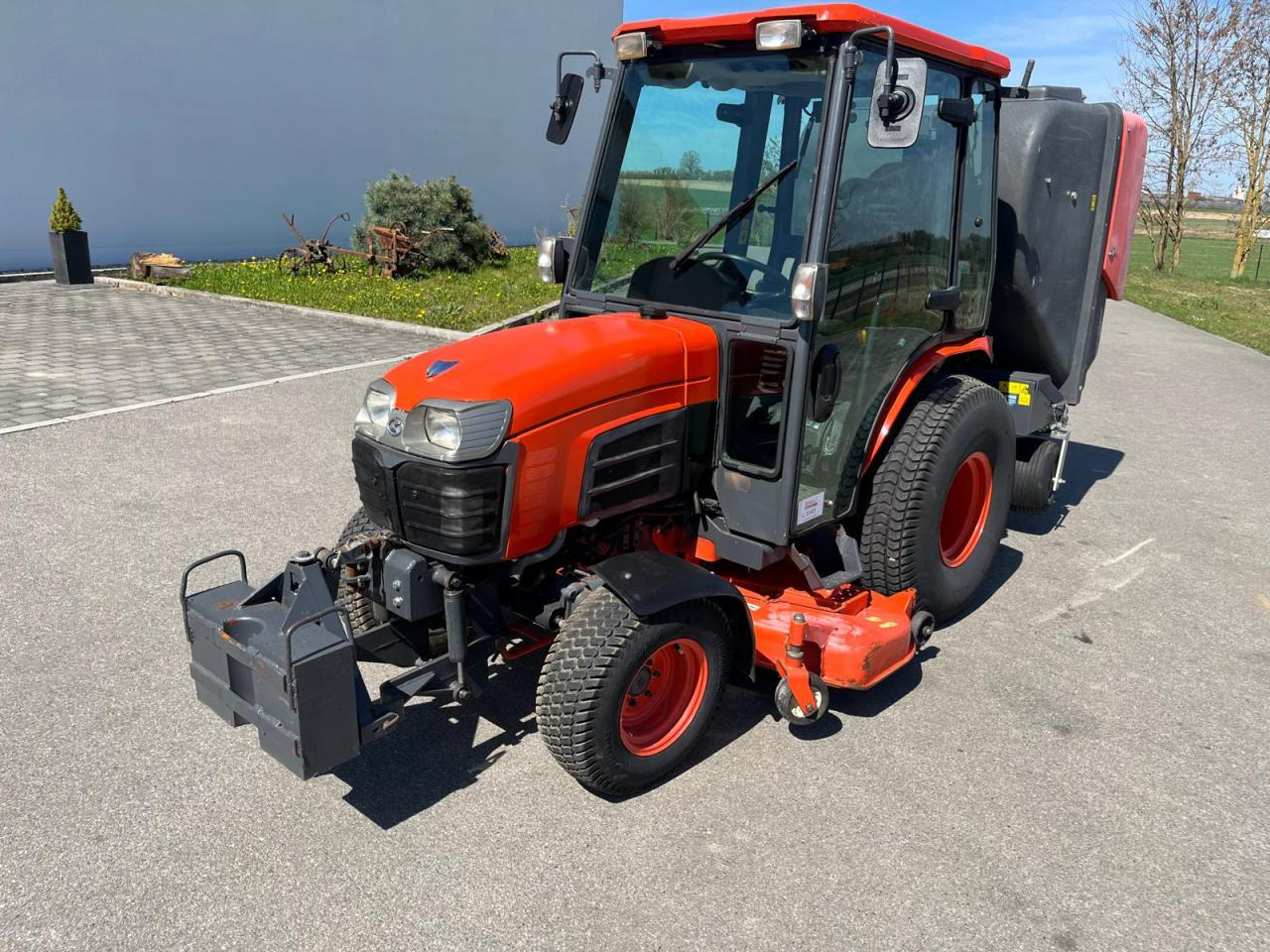 Kubota B3030 Rasenmäher inkl. Grüngutbehälter - جزازة المروج: صور 2 Kubota B3030 Rasenmäher inkl. Grüngutbehälter - جزازة المروج: صور 2