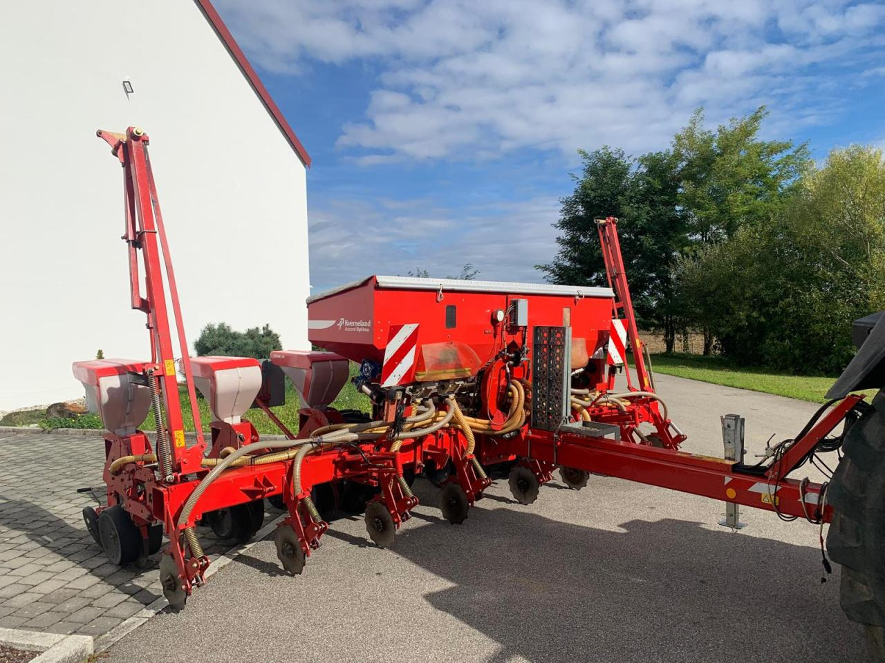 Kverneland Optima HD, mechanischer Antrieb, Reihendüngerstreuer, Visio - Säüberwachung, Baujahr 2007 - وضع البذور فى خطوط: صور 2 Kverneland Optima HD, mechanischer Antrieb, Reihendüngerstreuer, Visio - Säüberwachung, Baujahr 2007 - وضع البذور فى خطوط: صور 2