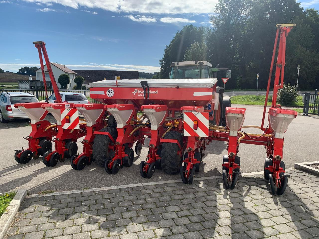 Kverneland Optima HD, mechanischer Antrieb, Reihendüngerstreuer, Visio - Säüberwachung, Baujahr 2007 - وضع البذور فى خطوط: صور 4 Kverneland Optima HD, mechanischer Antrieb, Reihendüngerstreuer, Visio - Säüberwachung, Baujahr 2007 - وضع البذور فى خطوط: صور 4