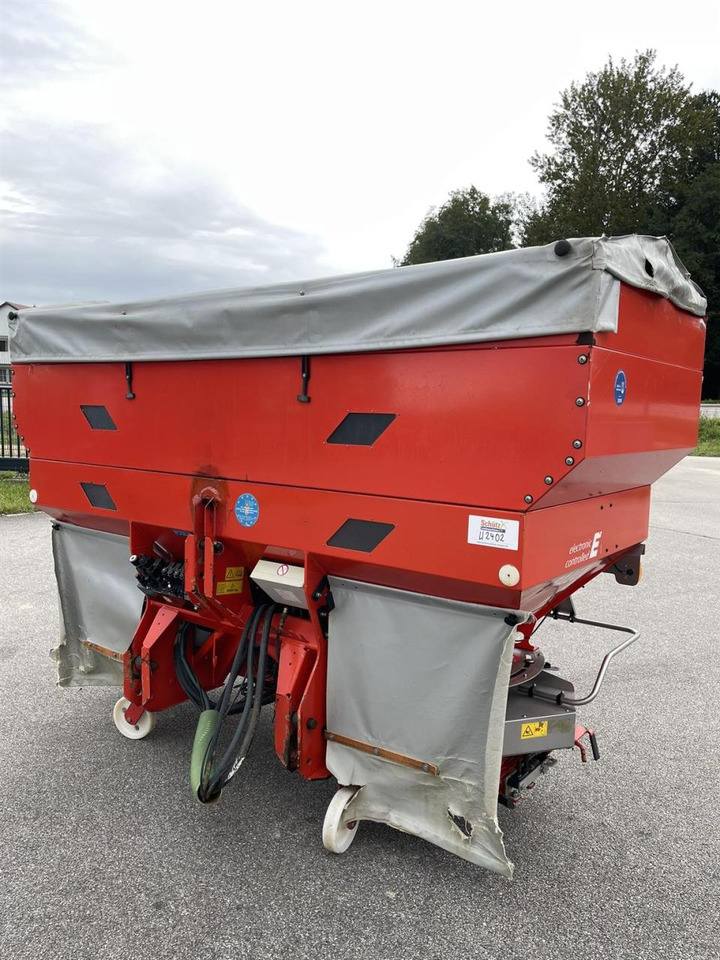 Rauch Axera Düngerstreuer H EMC 1102 Quantron P - آلة رش الأسمدة: صور 5 Rauch Axera Düngerstreuer H EMC 1102 Quantron P - آلة رش الأسمدة: صور 5