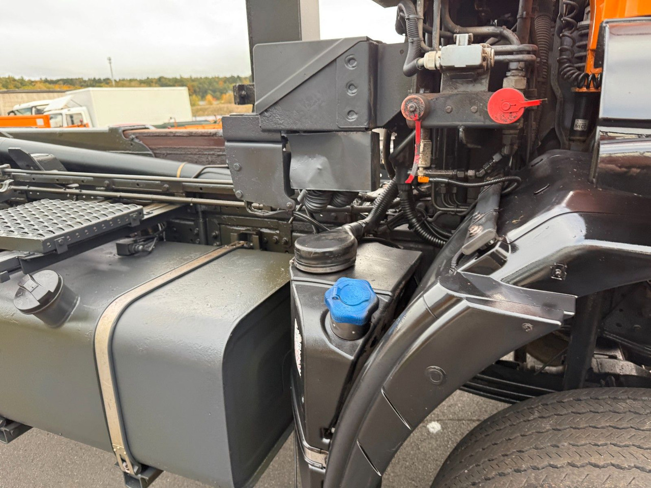 شاحنة ذات الخطاف Iveco Trakker 330 EEV Winterdienst Abroll: صور 7 شاحنة ذات الخطاف Iveco Trakker 330 EEV Winterdienst Abroll: صور 7