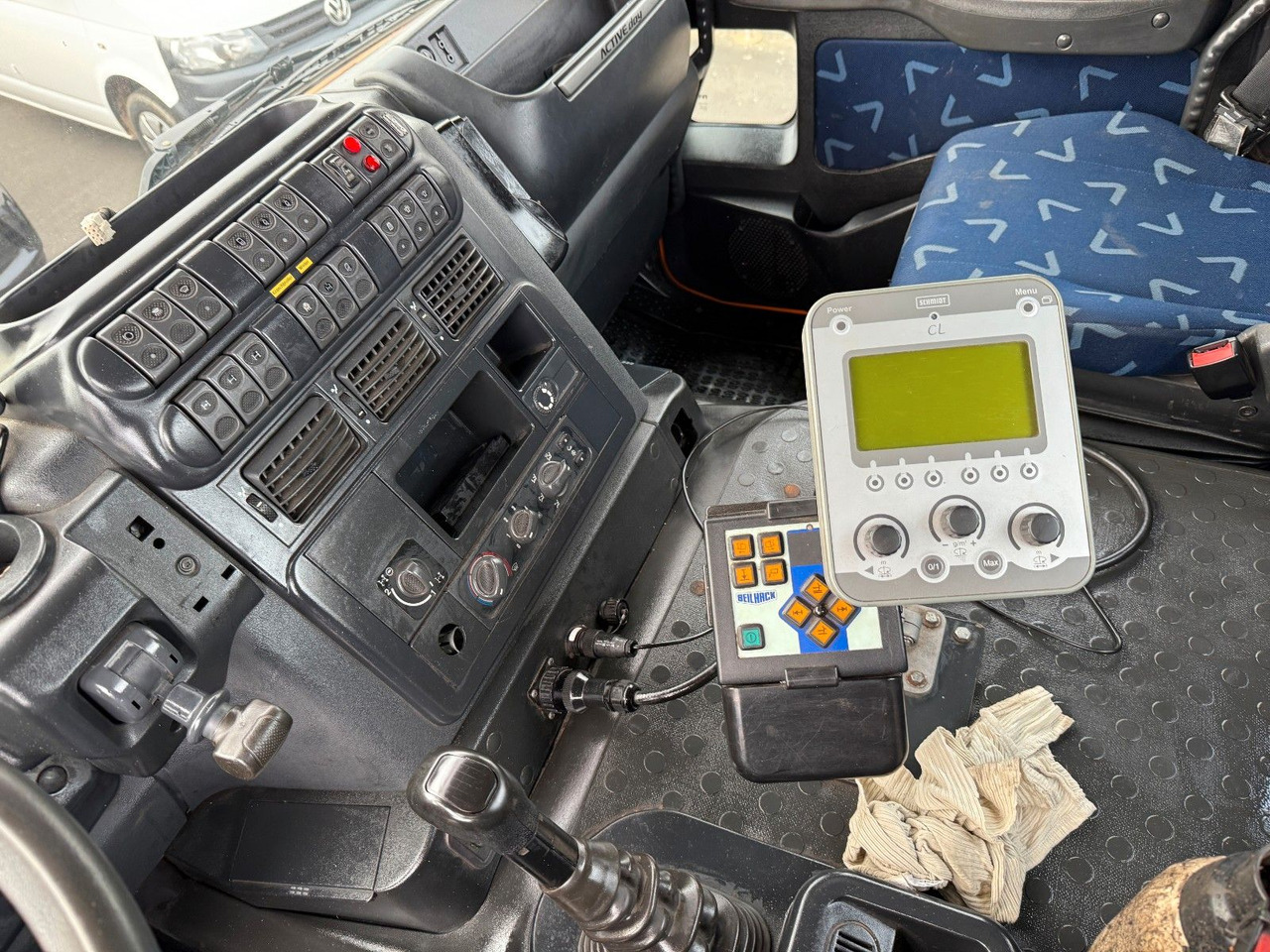 شاحنة ذات الخطاف Iveco Trakker 330 EEV Winterdienst Abroll: صور 12 شاحنة ذات الخطاف Iveco Trakker 330 EEV Winterdienst Abroll: صور 12