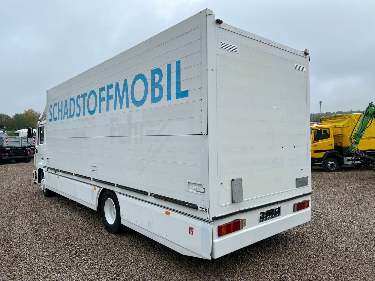 MAN 14.272 Schwenkwand / Schadstoffmobil MAN 14.272 Schwenkwand / Schadstoffmobil - نقل الشراب شاحنة: صور 3 MAN 14.272 Schwenkwand / Schadstoffmobil MAN 14.272 Schwenkwand / Schadstoffmobil - نقل الشراب شاحنة: صور 3