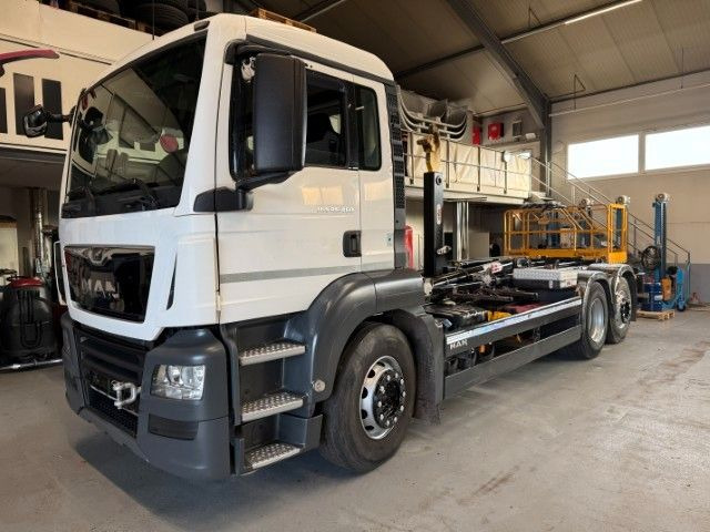 MAN 26.460 6x2 Hyfva 20.26 S - شاحنة ذات الخطاف: صور 3 MAN 26.460 6x2 Hyfva 20.26 S - شاحنة ذات الخطاف: صور 3