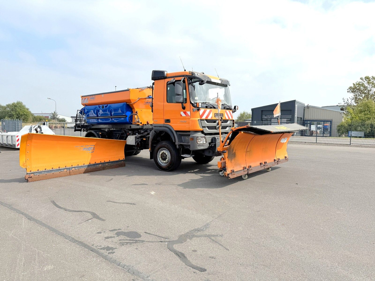 Mercedes-Benz Actros 2036 4x4 Dautelwechselsystem Winterdienst - الشاسيه شاحنة: صور 1 Mercedes-Benz Actros 2036 4x4 Dautelwechselsystem Winterdienst - الشاسيه شاحنة: صور 1