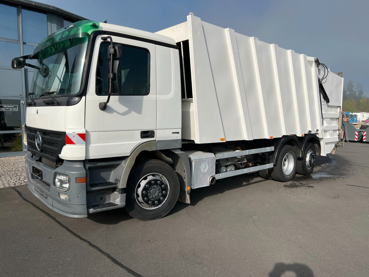 Mercedes-Benz Actros 2532 6x2 Faun Vario 524 Euro 5 Mercedes-Benz Actros 2532 6x2 Faun Vario 524 Euro 5 - شاحنة القمامة: صور 1 Mercedes-Benz Actros 2532 6x2 Faun Vario 524 Euro 5 Mercedes-Benz Actros 2532 6x2 Faun Vario 524 Euro 5 - شاحنة القمامة: صور 1