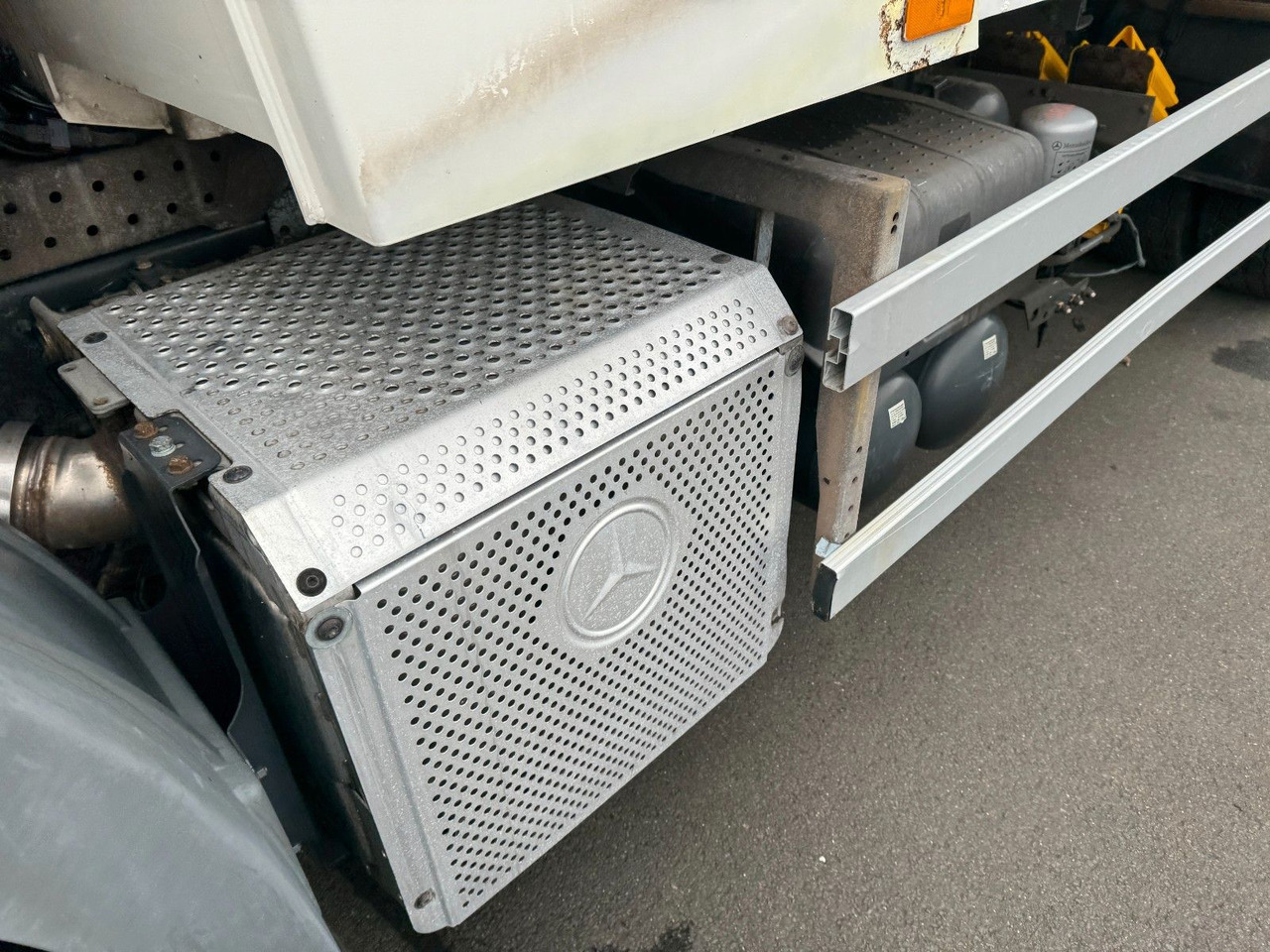 Mercedes-Benz Actros 2532 6x2 MP3 Faun Power Press 524 Mercedes-Benz Actros 2532 6x2 MP3 Faun Power Press 524 - شاحنة القمامة: صور 3 Mercedes-Benz Actros 2532 6x2 MP3 Faun Power Press 524 Mercedes-Benz Actros 2532 6x2 MP3 Faun Power Press 524 - شاحنة القمامة: صور 3