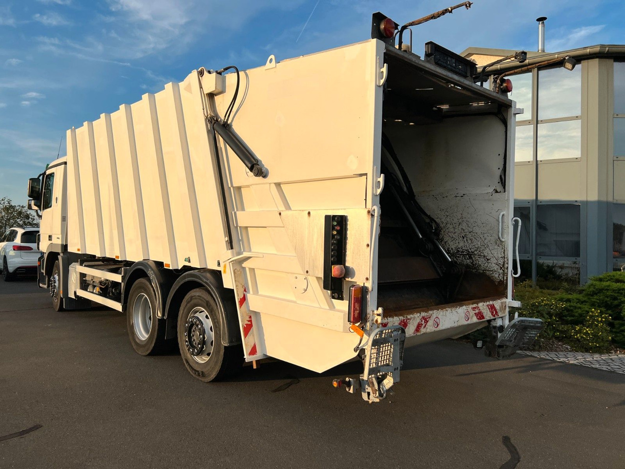 Mercedes-Benz Actros 2532 6x2 MP3 Faun Power Press 524 - شاحنة القمامة: صور 2 Mercedes-Benz Actros 2532 6x2 MP3 Faun Power Press 524 - شاحنة القمامة: صور 2