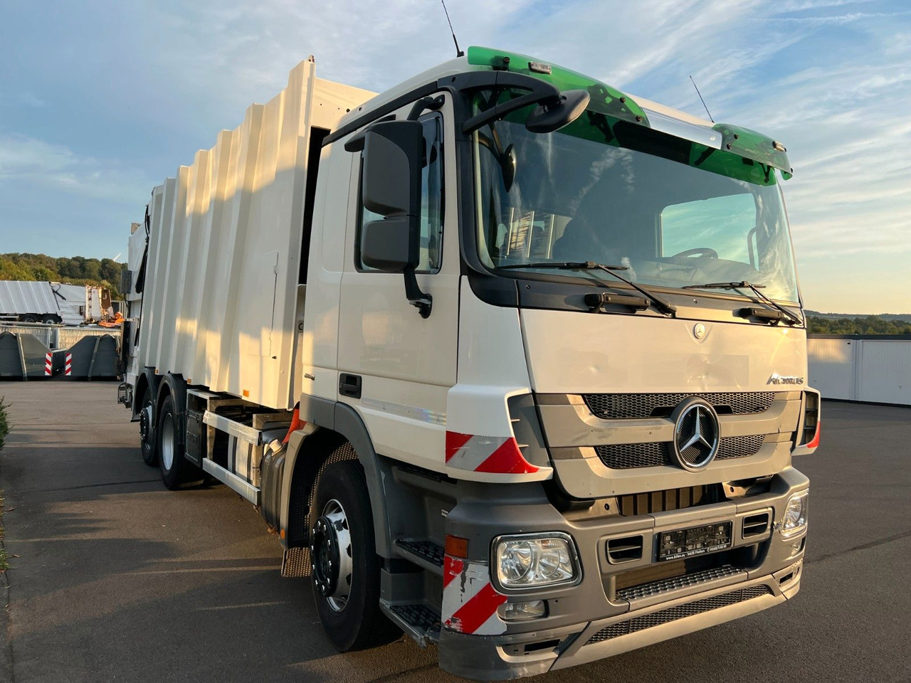 Mercedes-Benz Actros 2532 6x2 MP3 Faun Power Press 524 - شاحنة القمامة: صور 4 Mercedes-Benz Actros 2532 6x2 MP3 Faun Power Press 524 - شاحنة القمامة: صور 4