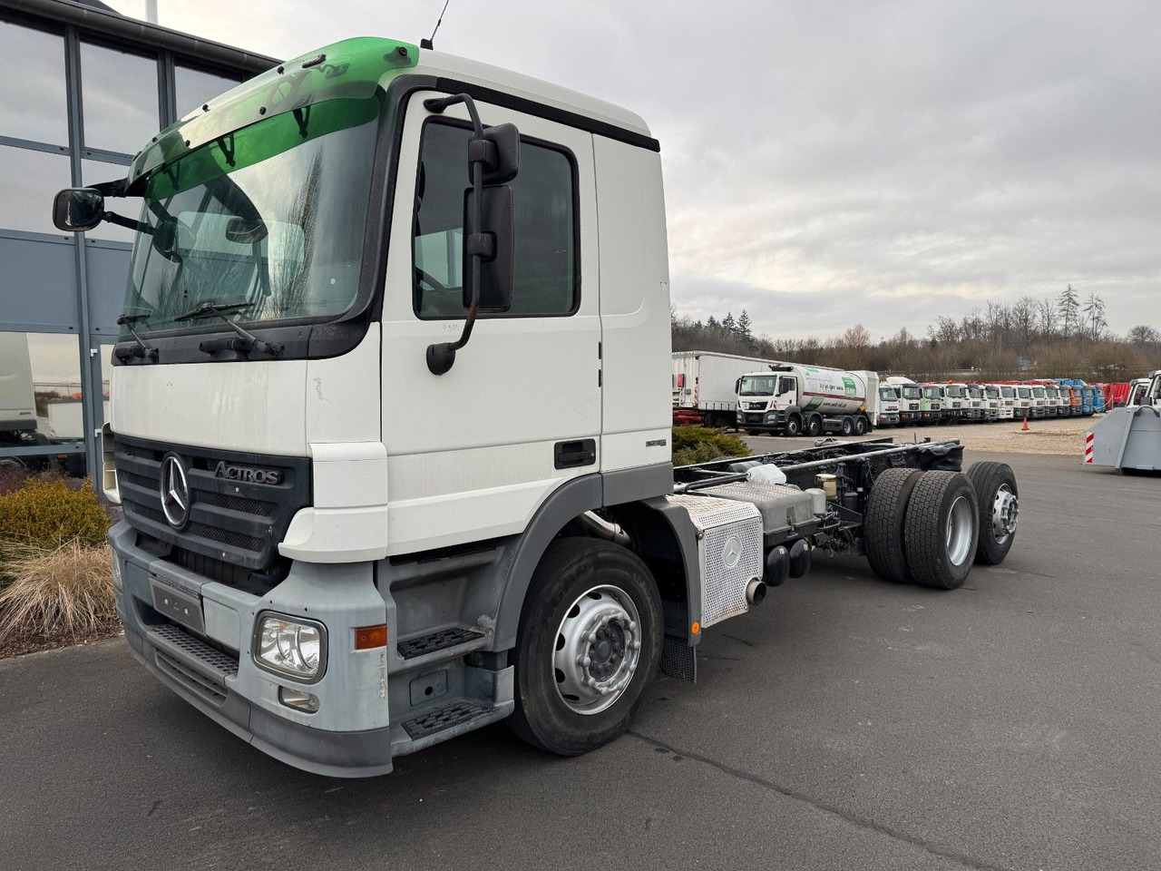 Mercedes-Benz Actros 2541 L 6x2 ( ohne Aufbau - Fahrgestell ) Mercedes-Benz Actros 2541 L 6x2 ( ohne Aufbau - Fahrgestell ) - الشاسيه شاحنة: صور 1 Mercedes-Benz Actros 2541 L 6x2 ( ohne Aufbau - Fahrgestell ) Mercedes-Benz Actros 2541 L 6x2 ( ohne Aufbau - Fahrgestell ) - الشاسيه شاحنة: صور 1