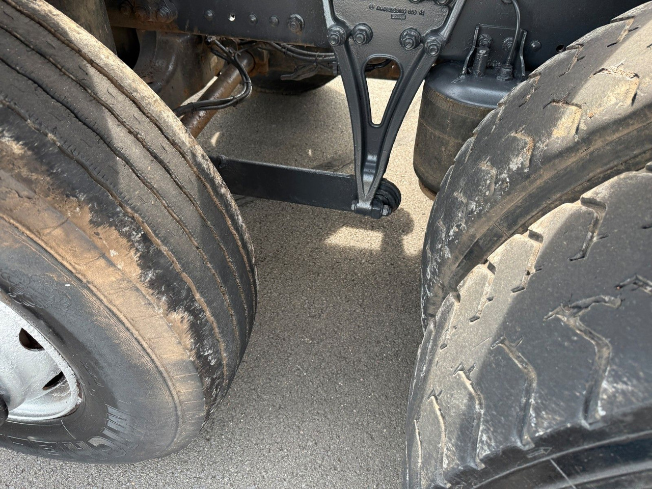 شاحنة ذات الخطاف Mercedes-Benz Actros 2543 6x2 Klima + Kupplung: صور 9 شاحنة ذات الخطاف Mercedes-Benz Actros 2543 6x2 Klima + Kupplung: صور 9