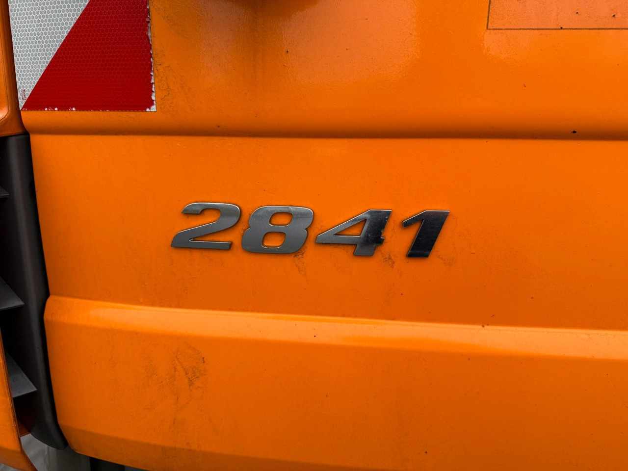 Mercedes-Benz Actros 2841L 6x2 Kranhydraulik Multilift Winterd - شاحنة ذات الخطاف: صور 5 Mercedes-Benz Actros 2841L 6x2 Kranhydraulik Multilift Winterd - شاحنة ذات الخطاف: صور 5