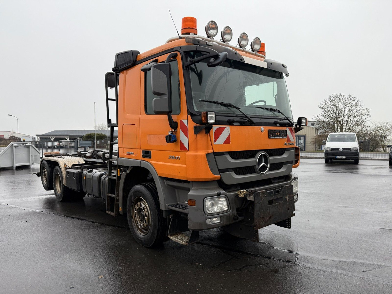 Mercedes-Benz Actros 2841L 6x2 Kranhydraulik Multilift Winterd - شاحنة ذات الخطاف: صور 3 Mercedes-Benz Actros 2841L 6x2 Kranhydraulik Multilift Winterd - شاحنة ذات الخطاف: صور 3