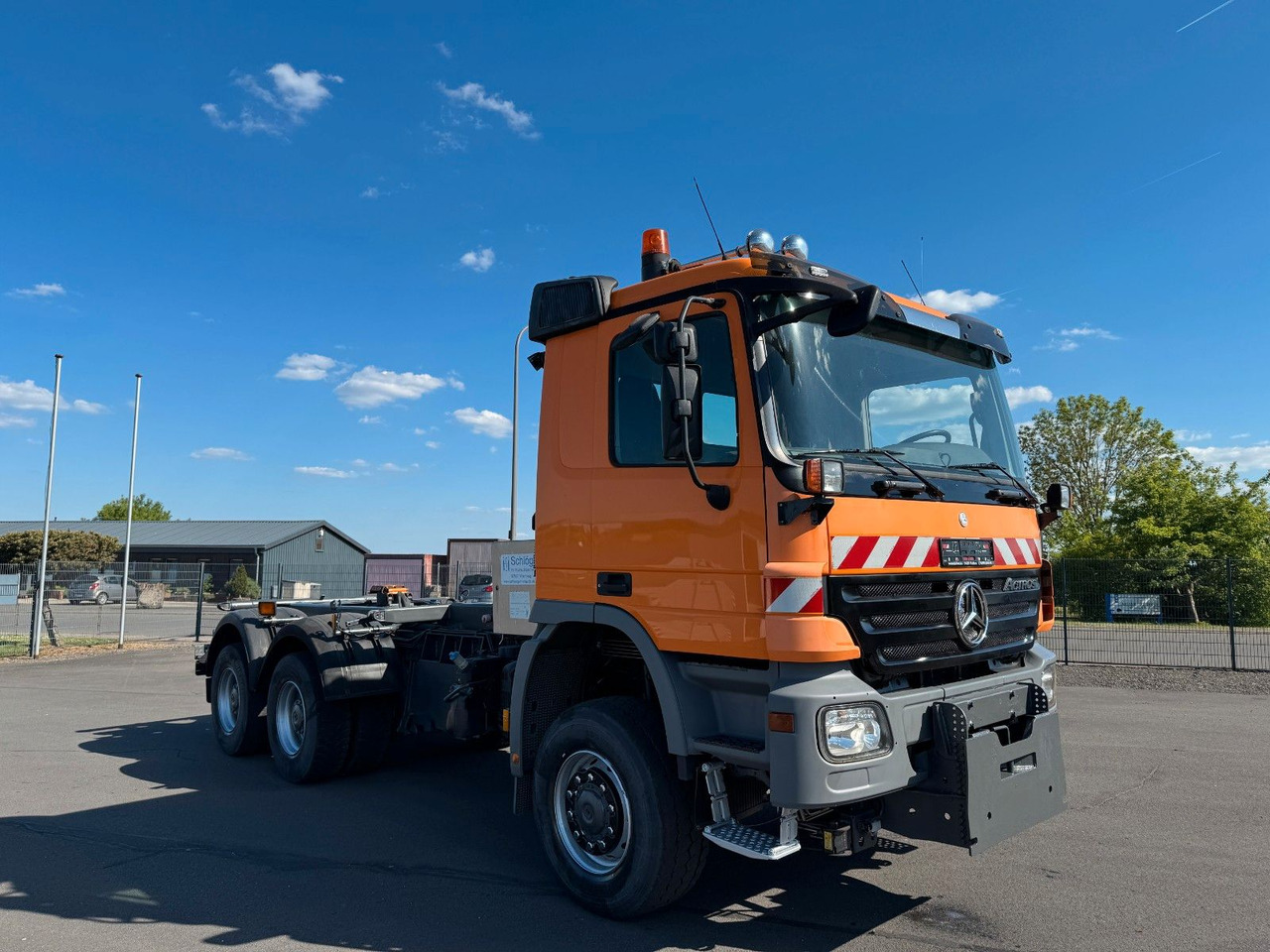 Mercedes-Benz Actros 3341 6x6 Kipperfahrgestell mit Zylinder - الشاسيه شاحنة: صور 3 Mercedes-Benz Actros 3341 6x6 Kipperfahrgestell mit Zylinder - الشاسيه شاحنة: صور 3