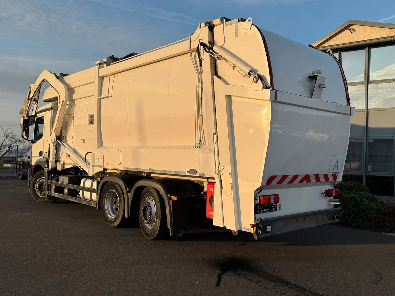 قلابات جديد Mercedes-Benz Antos 2533 6x2 Heil Frontlader Waage Funk Mercedes-Benz Antos 2533 6x2 Heil Frontlader Waage Funk: صور 13 قلابات جديد Mercedes-Benz Antos 2533 6x2 Heil Frontlader Waage Funk Mercedes-Benz Antos 2533 6x2 Heil Frontlader Waage Funk: صور 13