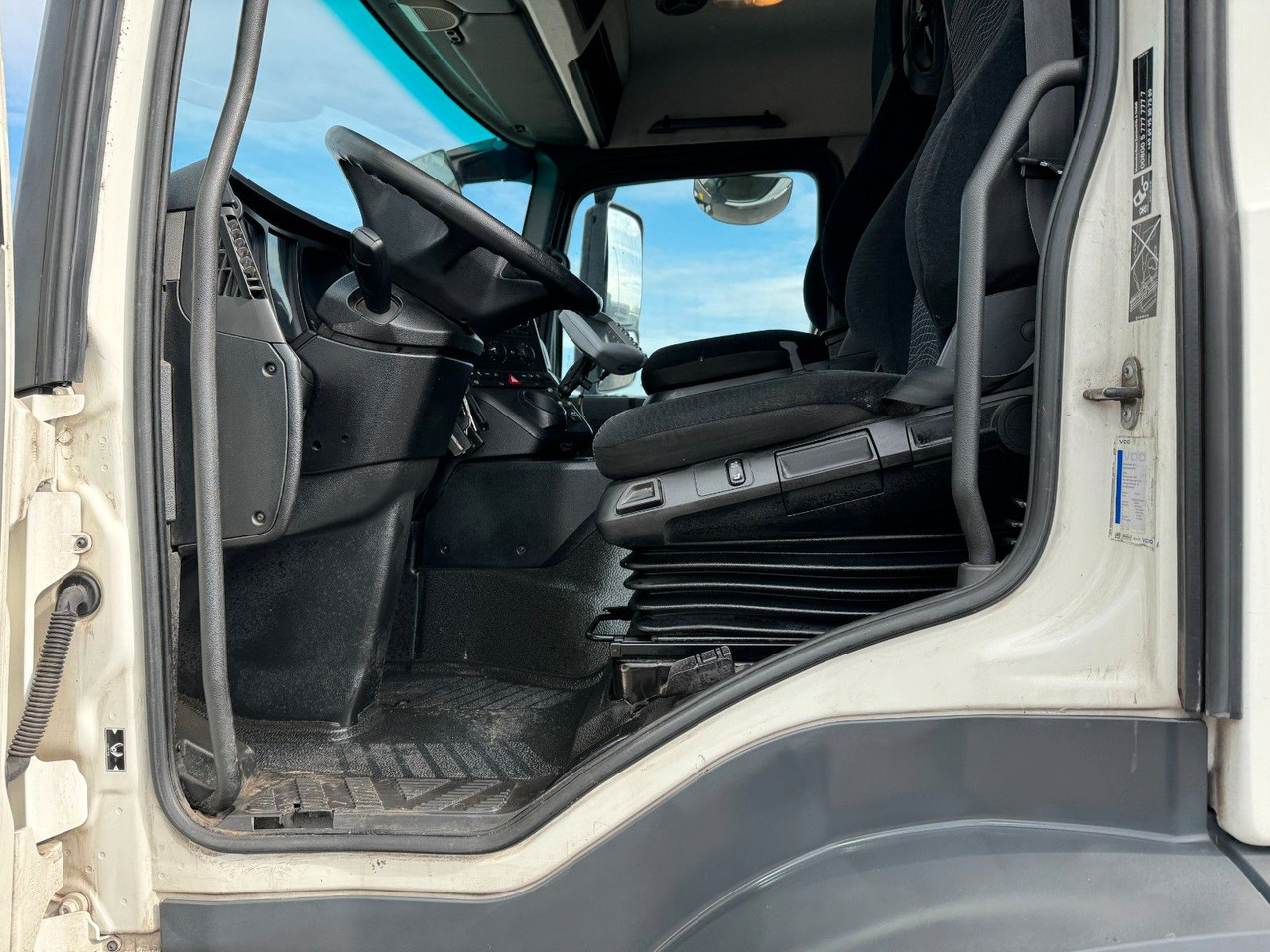 Mercedes-Benz Antos 2533 6x2 Mercedes-Benz Antos 2533 6x2 - 3 x am Lager - - الشاسيه شاحنة: صور 4 Mercedes-Benz Antos 2533 6x2 Mercedes-Benz Antos 2533 6x2 - 3 x am Lager - - الشاسيه شاحنة: صور 4