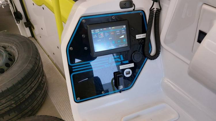 سيارة إسعاف FORD TRANSIT 2,0TDI AMBULANCE KLIMA 12.2018 EURO 6, 3 UNITS: صور 11 سيارة إسعاف FORD TRANSIT 2,0TDI AMBULANCE KLIMA 12.2018 EURO 6, 3 UNITS: صور 11