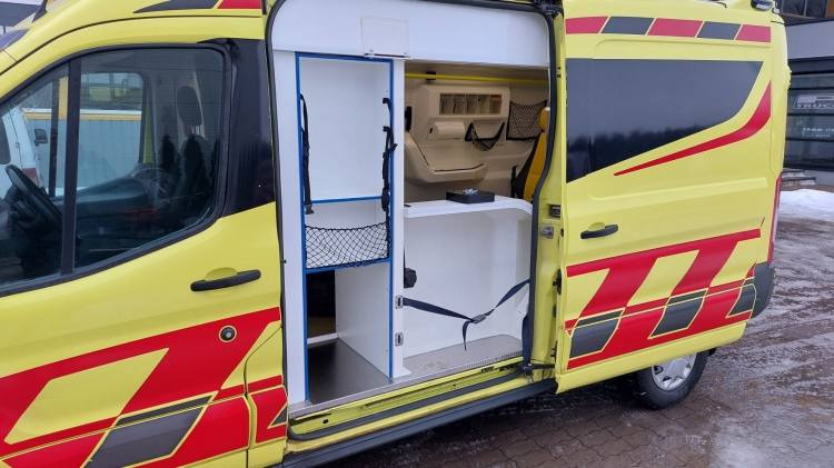 سيارة إسعاف FORD TRANSIT 2,0TDI AMBULANCE KLIMA 12.2018 EURO 6, 3 UNITS: صور 15 سيارة إسعاف FORD TRANSIT 2,0TDI AMBULANCE KLIMA 12.2018 EURO 6, 3 UNITS: صور 15