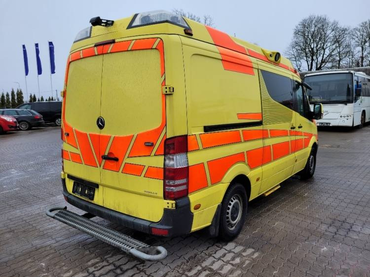 MERCEDES – BENZ SPRINTER 2.2D AMBULANCE (PROFILE) KLIMA 11.2014 EURO 5 - سيارة إسعاف: صور 4 MERCEDES – BENZ SPRINTER 2.2D AMBULANCE (PROFILE) KLIMA 11.2014 EURO 5 - سيارة إسعاف: صور 4