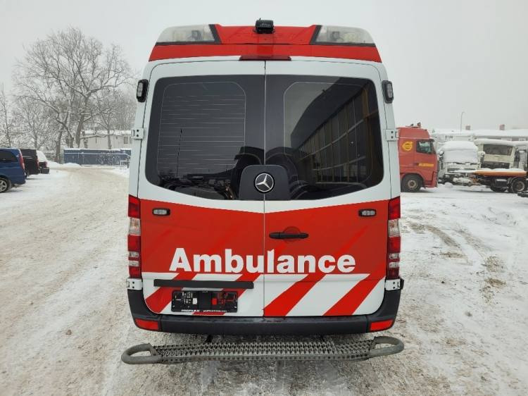 MERCEDES – BENZ SPRINTER 3.0D AMBULANCE (PROFILE) KLIMA 7.2015 EURO 6 - سيارة إسعاف: صور 5 MERCEDES – BENZ SPRINTER 3.0D AMBULANCE (PROFILE) KLIMA 7.2015 EURO 6 - سيارة إسعاف: صور 5