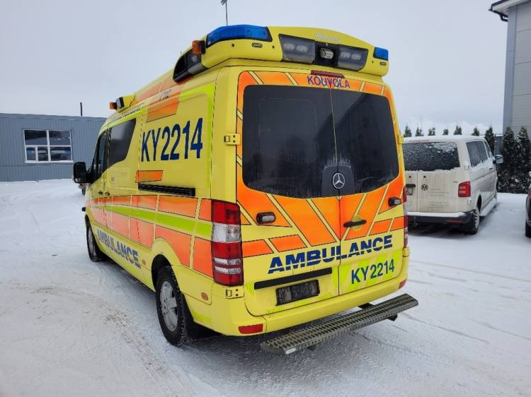 MERCEDES – BENZ SPRINTER 3.0D AMBULANCE (TAMLANS) KLIMA, 11.2016, EURO 6 - سيارة إسعاف: صور 5 MERCEDES – BENZ SPRINTER 3.0D AMBULANCE (TAMLANS) KLIMA, 11.2016, EURO 6 - سيارة إسعاف: صور 5