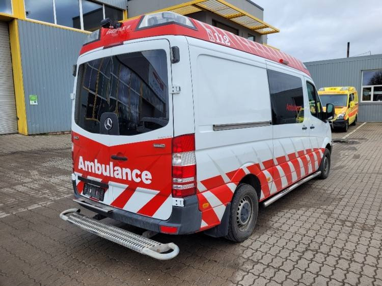 MERCEDES – BENZ SPRINTER 319 3.0D AMBULANCE (PROFILE) KLIMA, 6.2017, EURO 6 - سيارة إسعاف: صور 4 MERCEDES – BENZ SPRINTER 319 3.0D AMBULANCE (PROFILE) KLIMA, 6.2017, EURO 6 - سيارة إسعاف: صور 4