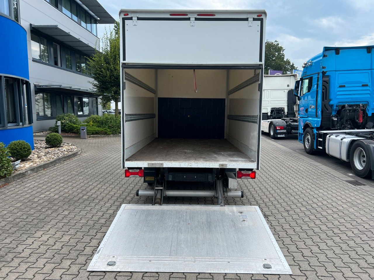 Iveco Daily 35S15, Hebebühne - الشاحنات الصغيرة صندوق مغلق: صور 4 Iveco Daily 35S15, Hebebühne - الشاحنات الصغيرة صندوق مغلق: صور 4