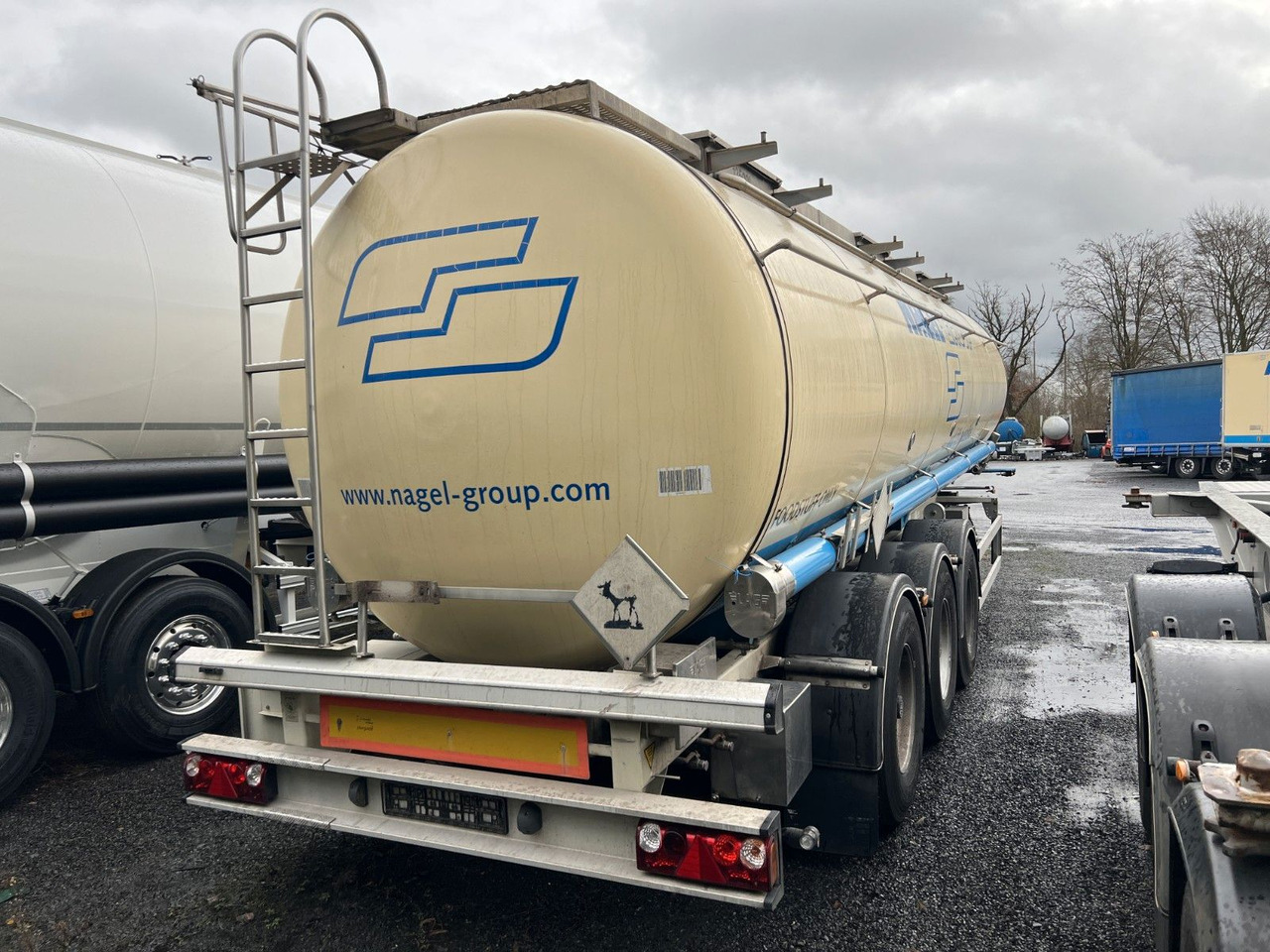 Lag 32.000 l Lebensmitteltank, 3 Kammern, ADR - نصف مقطورة صهريج: صور 3 Lag 32.000 l Lebensmitteltank, 3 Kammern, ADR - نصف مقطورة صهريج: صور 3