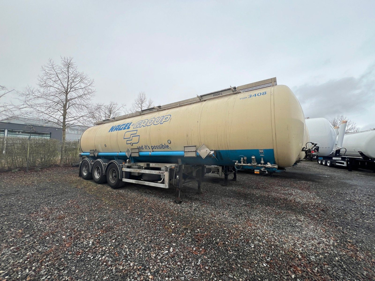 Lag 32000 l Lebensmitteltank mit 3 Kammern, ADR - نصف مقطورة صهريج: صور 3 Lag 32000 l Lebensmitteltank mit 3 Kammern, ADR - نصف مقطورة صهريج: صور 3