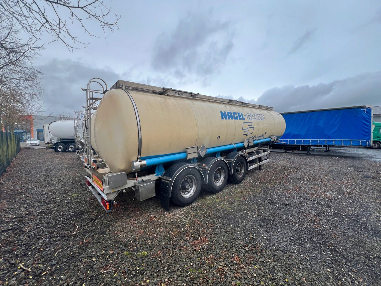 Lag 32000 l Lebensmitteltank mit 3 Kammern, ADR - نصف مقطورة صهريج: صور 4 Lag 32000 l Lebensmitteltank mit 3 Kammern, ADR - نصف مقطورة صهريج: صور 4