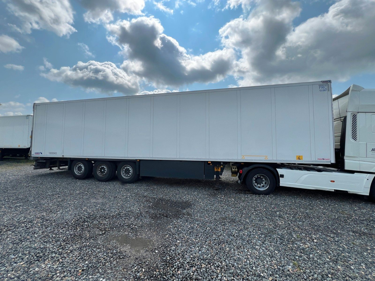 Schmitz Cargobull SKO 24/L - 13.4 FP 45 Cool V7, Schmitz S.CU V2.0 - مبردة نصف مقطورة: صور 2 Schmitz Cargobull SKO 24/L - 13.4 FP 45 Cool V7, Schmitz S.CU V2.0 - مبردة نصف مقطورة: صور 2