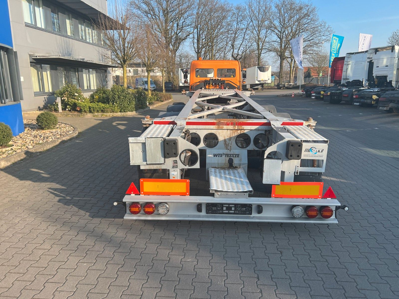 Web Trailer COS-24 AFR, 20ft Chassis Web Trailer COS-24 AFR, 20ft Chassis - شاحنات الحاويات/ جسم علوي قابل للتغيير نصف مقطورة: صور 4 Web Trailer COS-24 AFR, 20ft Chassis Web Trailer COS-24 AFR, 20ft Chassis - شاحنات الحاويات/ جسم علوي قابل للتغيير نصف مقطورة: صور 4