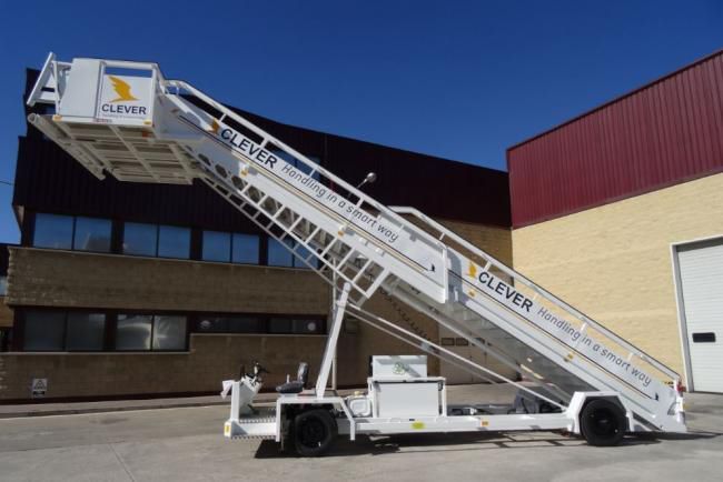 EINSA Passenger Stairs EDU Wide - سلالم الطائرة: صور 3 EINSA Passenger Stairs EDU Wide - سلالم الطائرة: صور 3