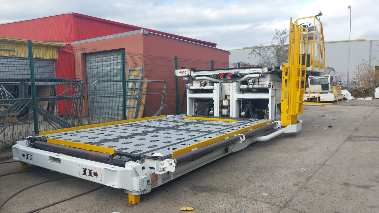 FMC loader Commander 15 Universal Main Deck - محملات الحاويات والمنصات النقالة: صور 3 FMC loader Commander 15 Universal Main Deck - محملات الحاويات والمنصات النقالة: صور 3