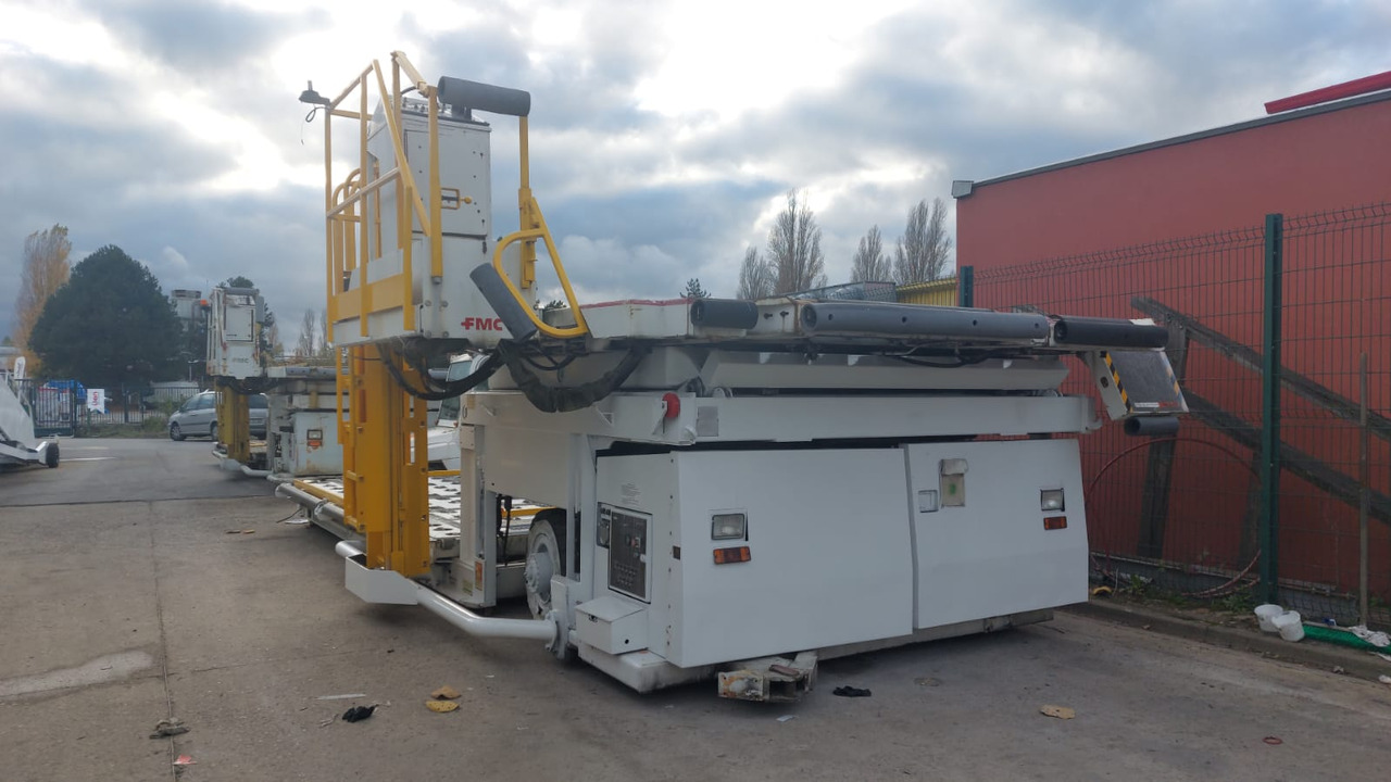 FMC loader Commander 15 Universal Main Deck - محملات الحاويات والمنصات النقالة: صور 2 FMC loader Commander 15 Universal Main Deck - محملات الحاويات والمنصات النقالة: صور 2