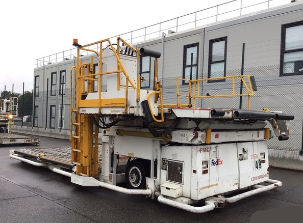 FMC loader Commander 15 Universal - محملات الحاويات والمنصات النقالة: صور 1 FMC loader Commander 15 Universal - محملات الحاويات والمنصات النقالة: صور 1