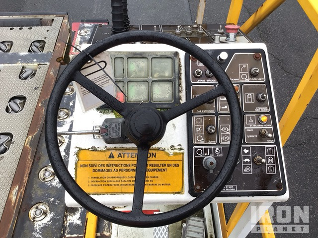 FMC loader Commander 15 Universal - محملات الحاويات والمنصات النقالة: صور 3 FMC loader Commander 15 Universal - محملات الحاويات والمنصات النقالة: صور 3