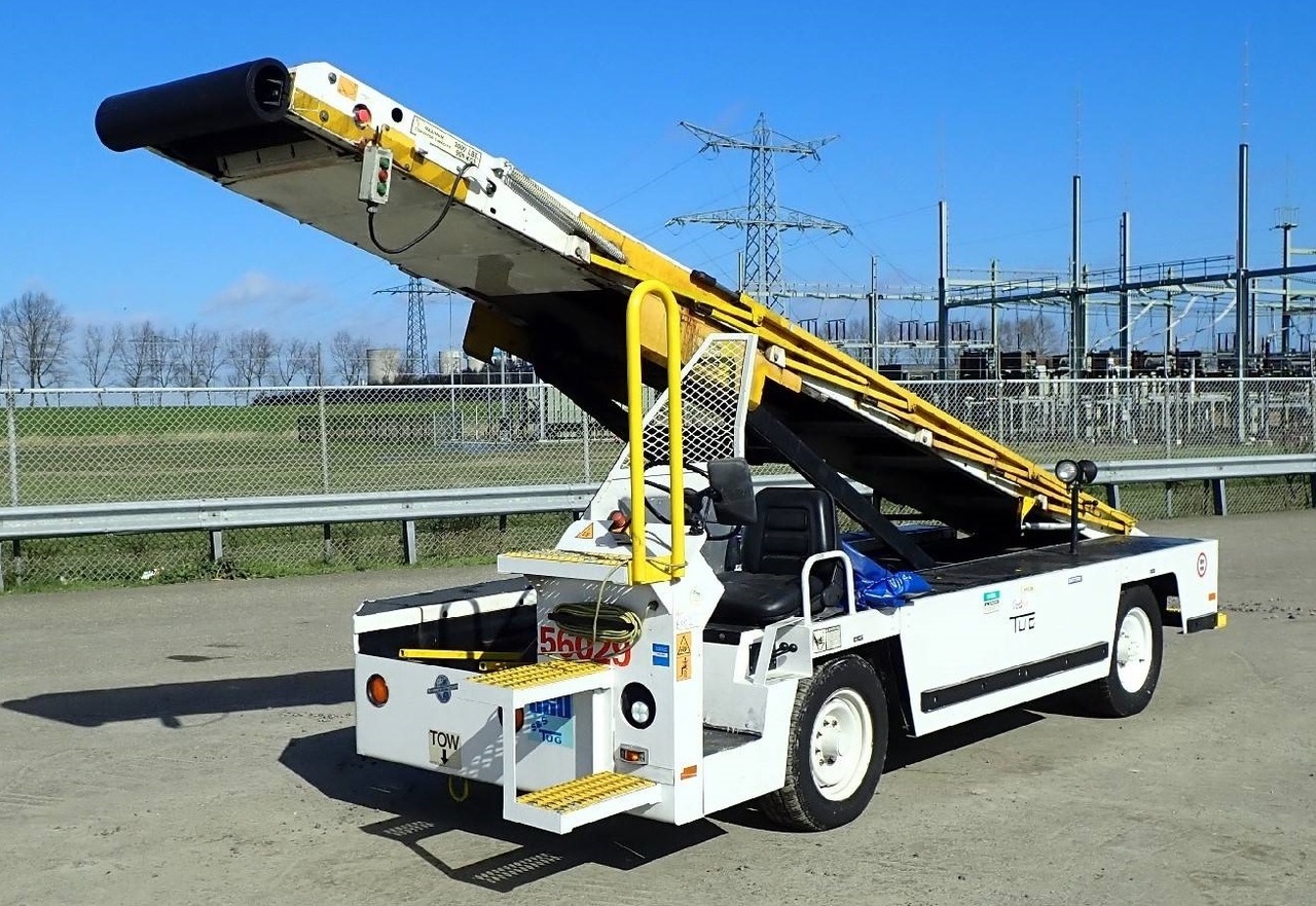STEWART STEVENSON TUG Beltloader TUG 660-144 - محمل الحزام: صور 1 STEWART STEVENSON TUG Beltloader TUG 660-144 - محمل الحزام: صور 1