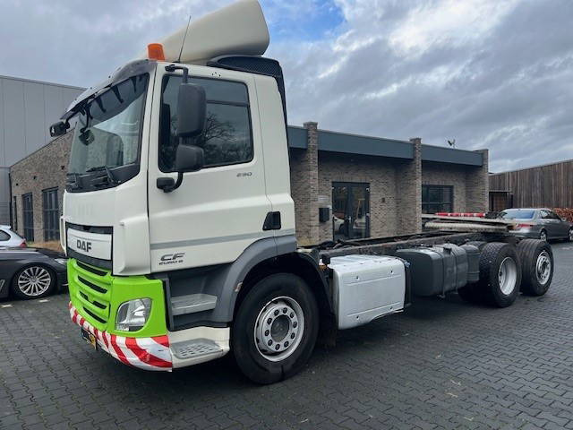 DAF CF 290 FAN Gearbox problem - الشاسيه شاحنة: صور 1 DAF CF 290 FAN Gearbox problem - الشاسيه شاحنة: صور 1