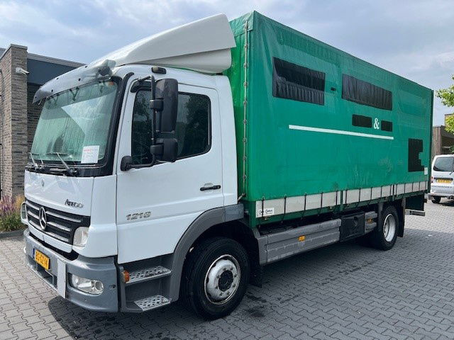 Mercedes-Benz Atego 1218 Atego 1218 - شاحنة ستارة: صور 1 Mercedes-Benz Atego 1218 Atego 1218 - شاحنة ستارة: صور 1