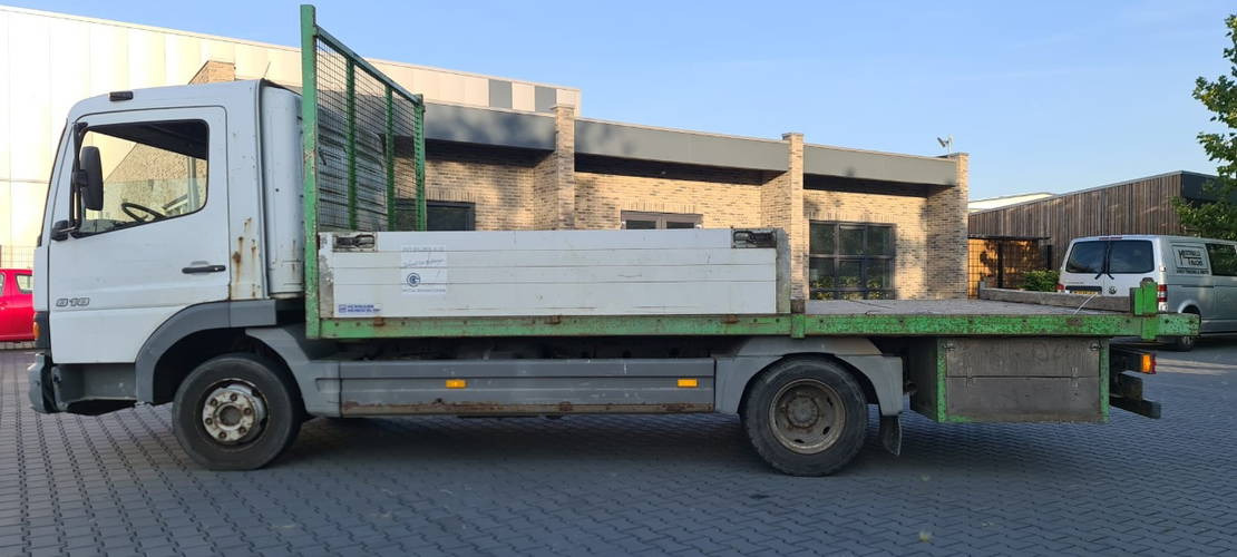 Mercedes-Benz Atego 818 Atego 818 - شاحنات مسطحة: صور 5 Mercedes-Benz Atego 818 Atego 818 - شاحنات مسطحة: صور 5