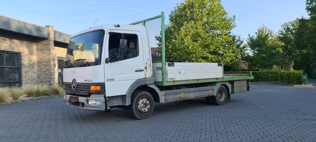 Mercedes-Benz Atego 818 Atego 818 - شاحنات مسطحة: صور 1 Mercedes-Benz Atego 818 Atego 818 - شاحنات مسطحة: صور 1