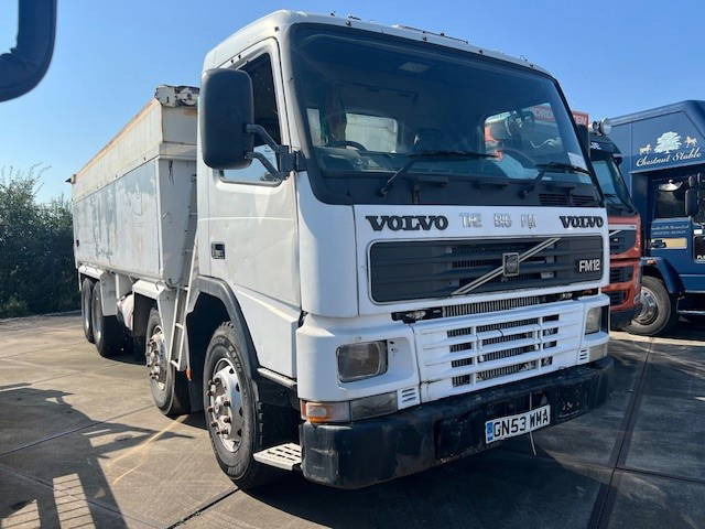 Volvo FM 12 FM12 8x4 - قلابات: صور 2 Volvo FM 12 FM12 8x4 - قلابات: صور 2